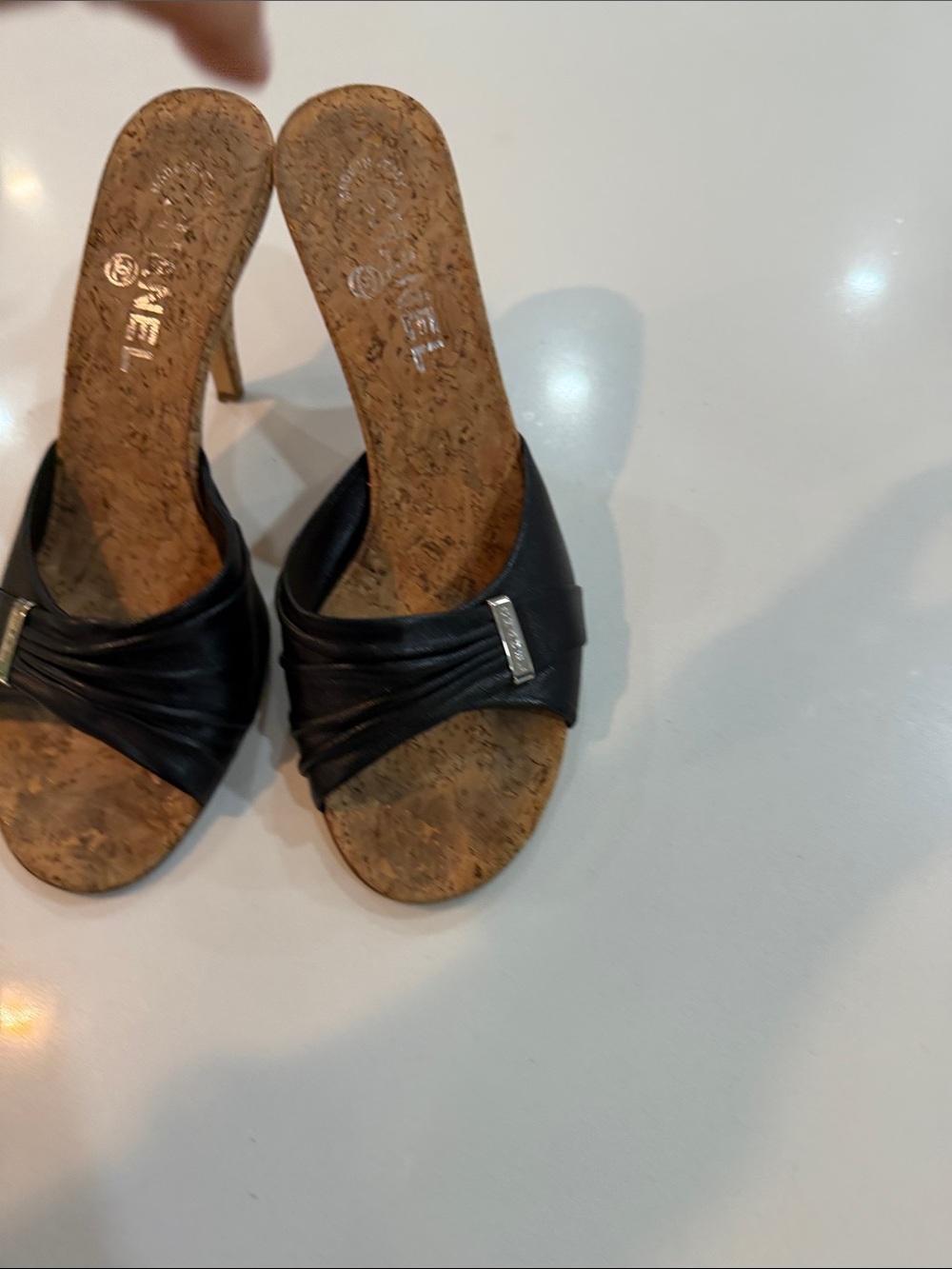 CHANEL Black Leather Cork Slide Mules vintage Y2K đź‘ - Picture 4 of 16